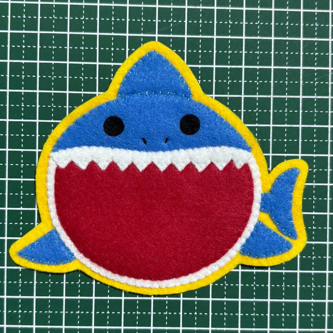 【あやページ】ハンドメイド　フェルト　ワッペン　ネームタグ　名札