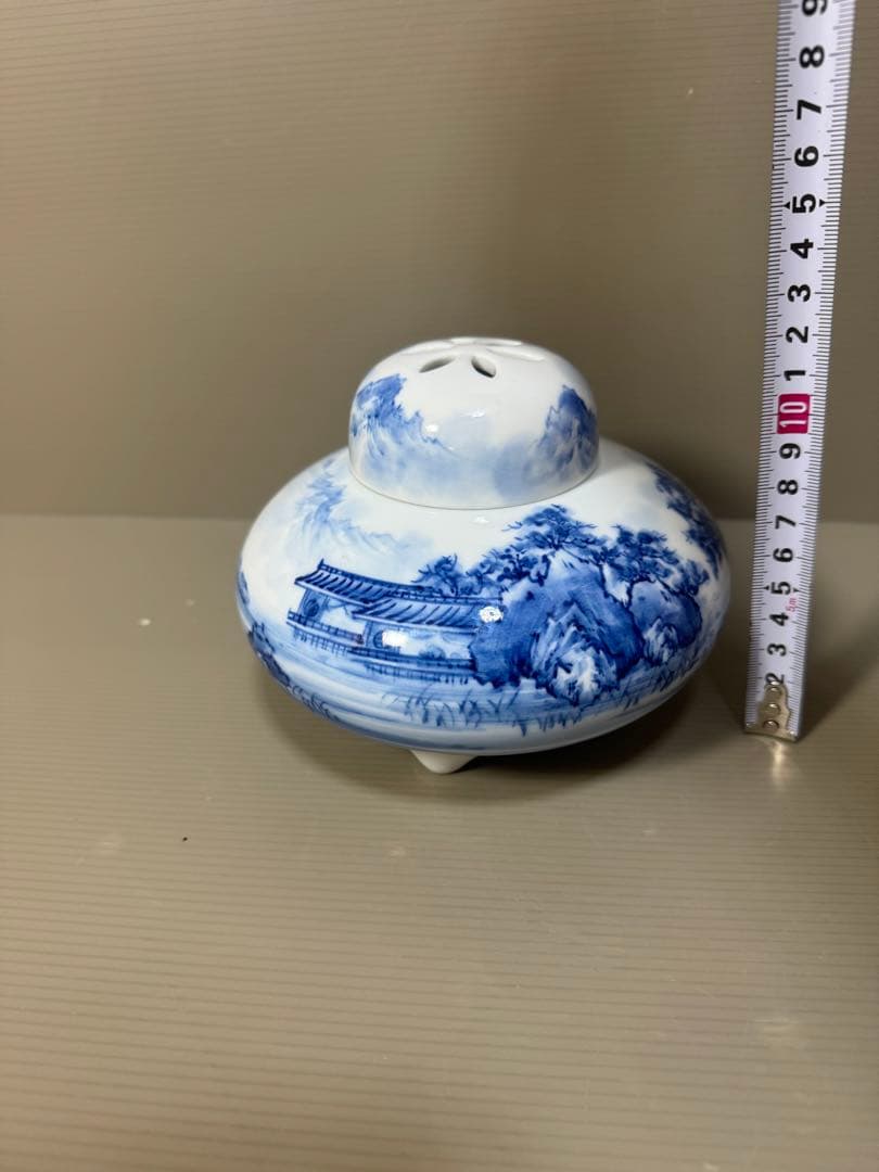 2284 有田焼　染付山水　香炉