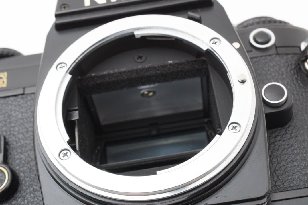 美品 NIKON FG ブラック　フィルムカメラ　モルト新品交換済 B756