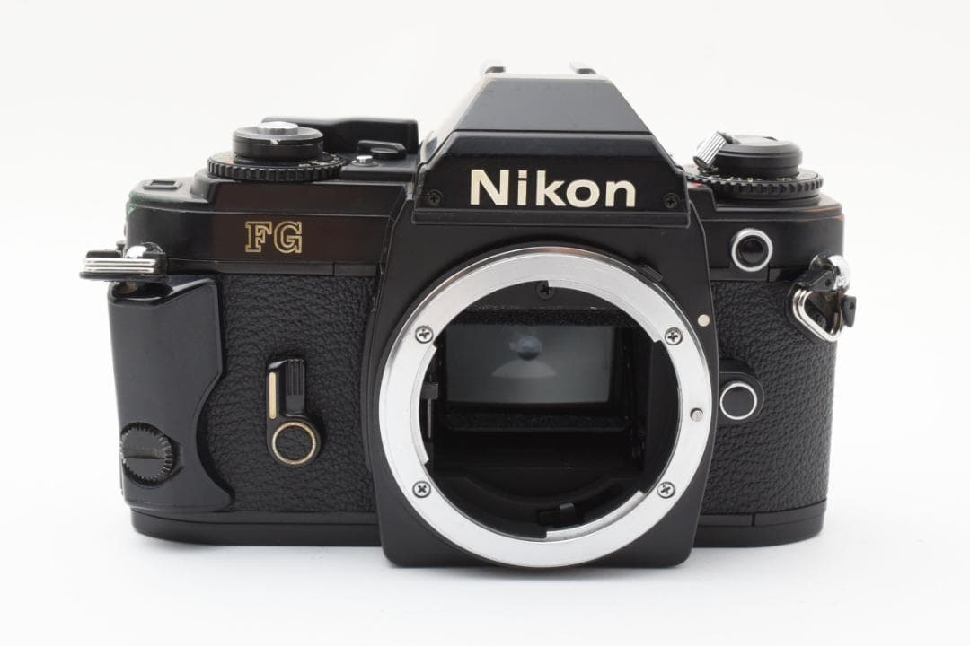 美品 NIKON FG ブラック　フィルムカメラ　モルト新品交換済 B756