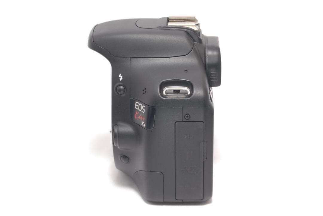 ⭐️届いてすぐ使える⭐️Canon Kiss X4 キャノン　デジタル一眼