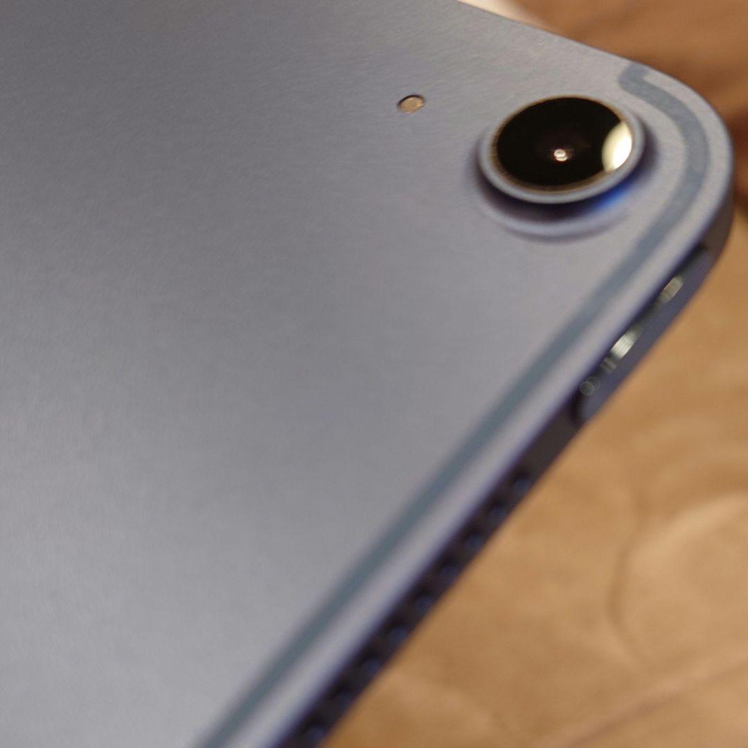 iPad Air第五世代ブルー64GB セルラー 美品純正ケース付き apple