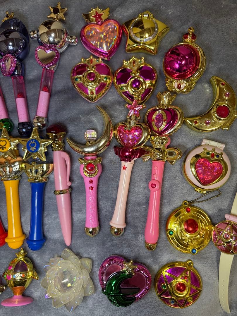 セーラームーン　カプセルトイ　ガチャガチャ　セット　コンパクト　ステッキ