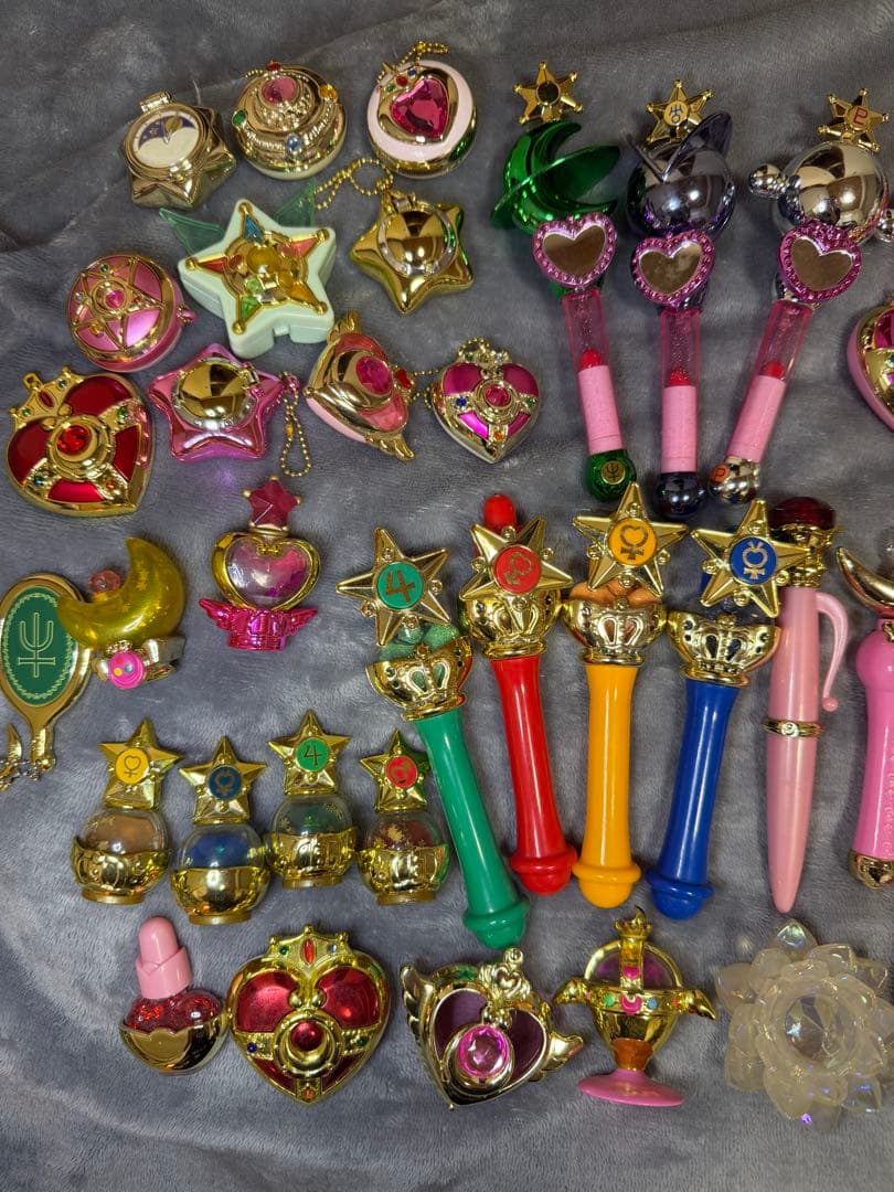 セーラームーン　カプセルトイ　ガチャガチャ　セット　コンパクト　ステッキ