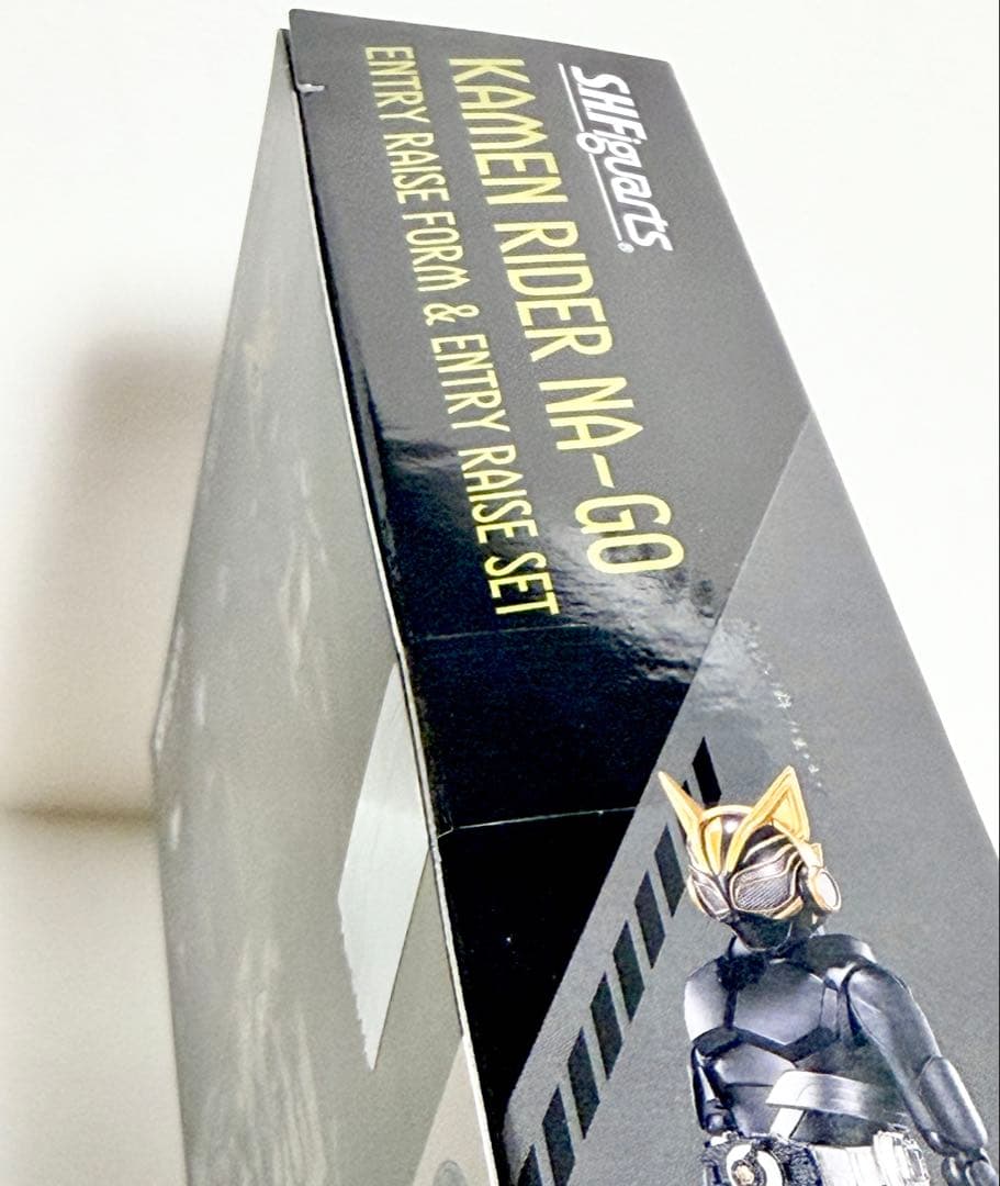 S.H.Figuarts 仮面ライダーナーゴ　エントリーレイズフォーム　セット
