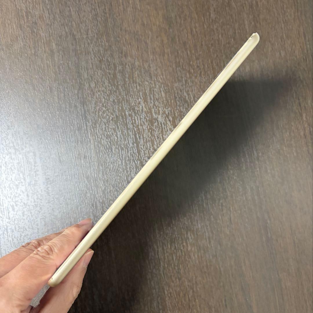 iPad mini4 セルラーモデル　ゴールド　SIMフリー