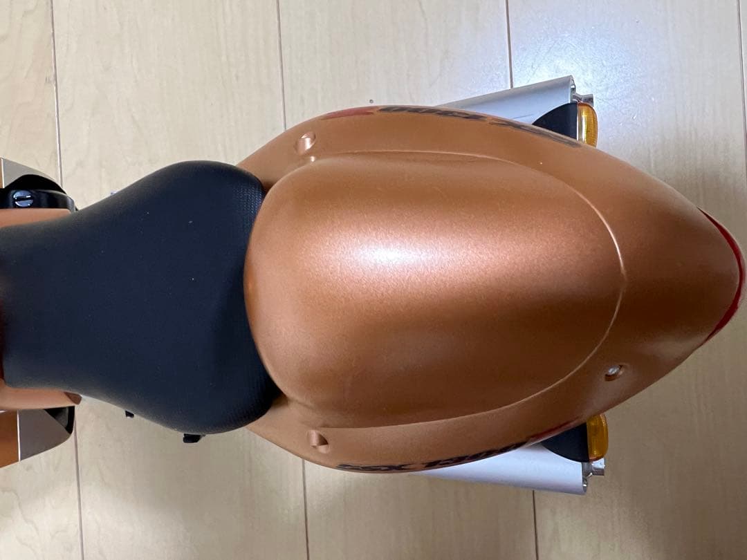 ディアゴスティーニ 1/4 スズキGSX1300R 隼 完成品