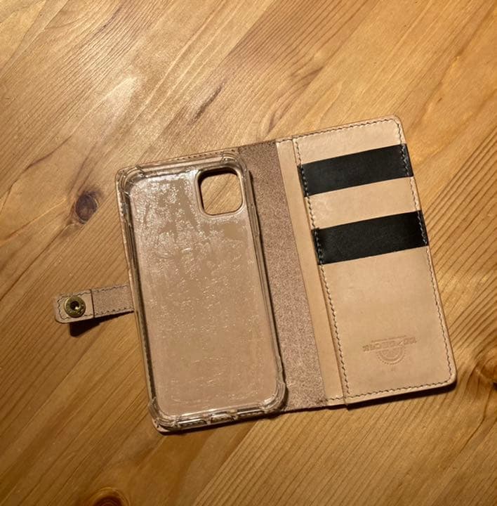 ○本革○左利きの左利きによる左利きの為のスマホケースiPhone11