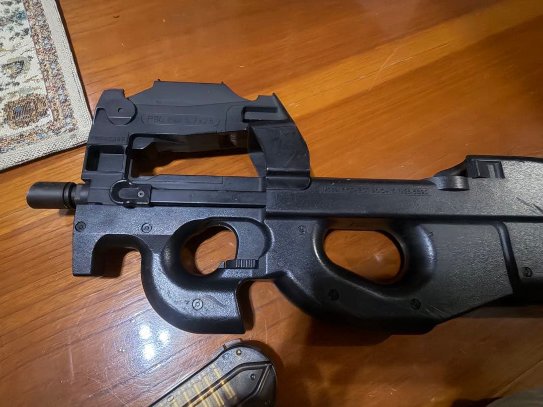 電動ガン 東京マルイ p-90 マガジン3本