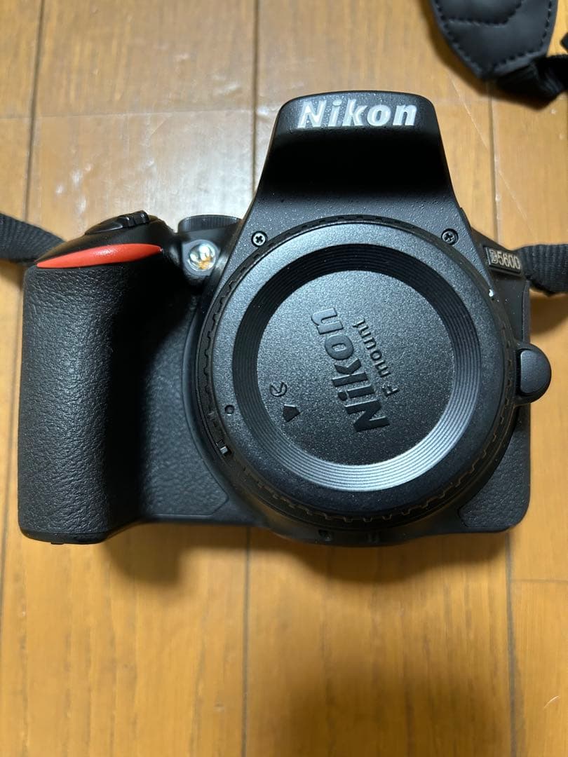 Nikon D5600 ダブルズームキット