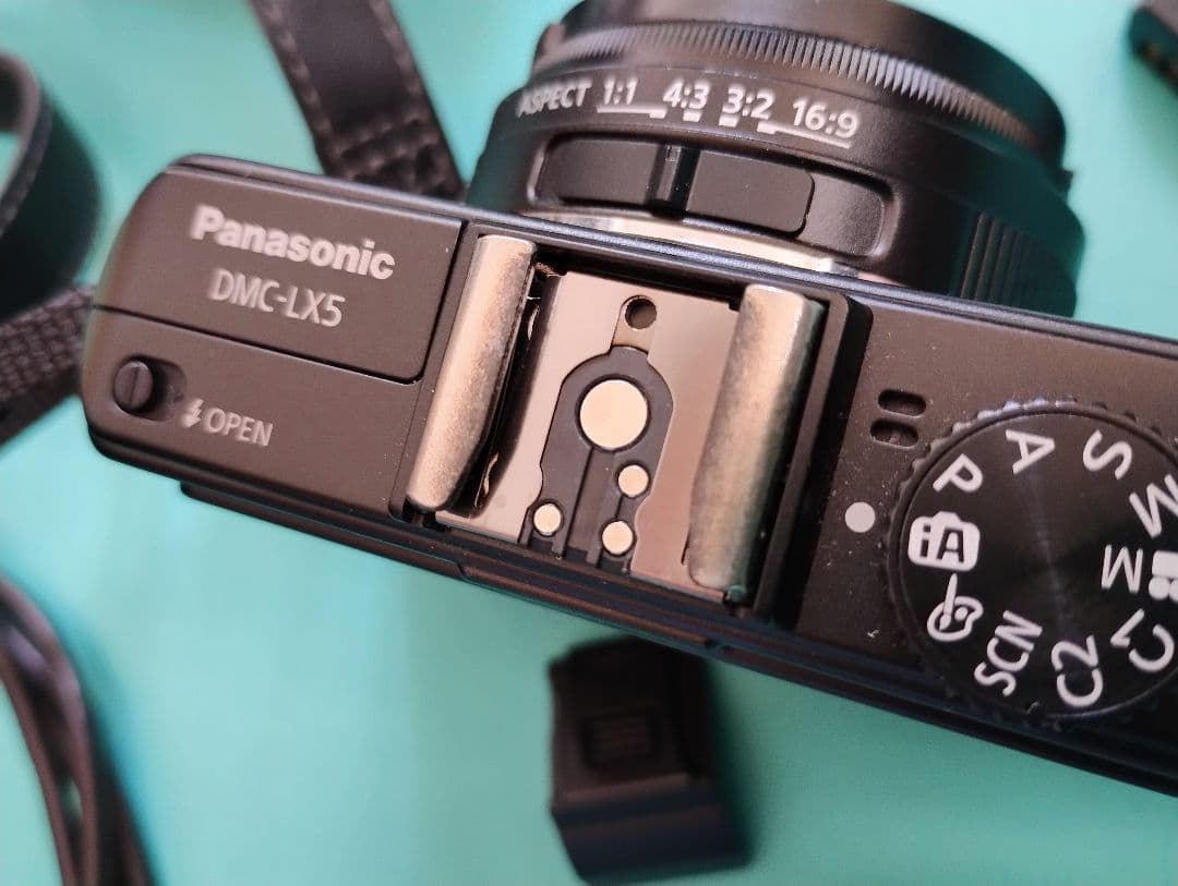 Panasonic LUMIX DMC-LX5 コンパクトデジタルカメラ