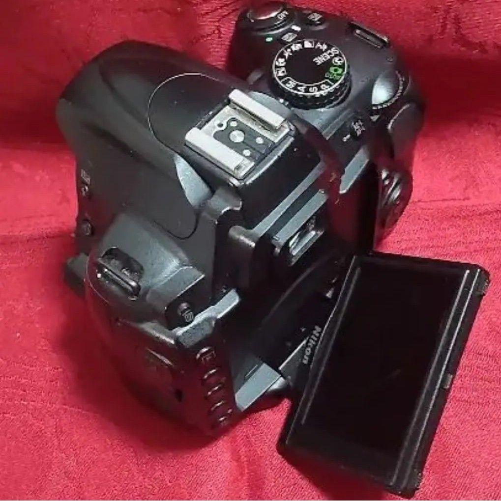 もちもちクマ Nikon D5000 デジタル一眼レフカメラ/動作品