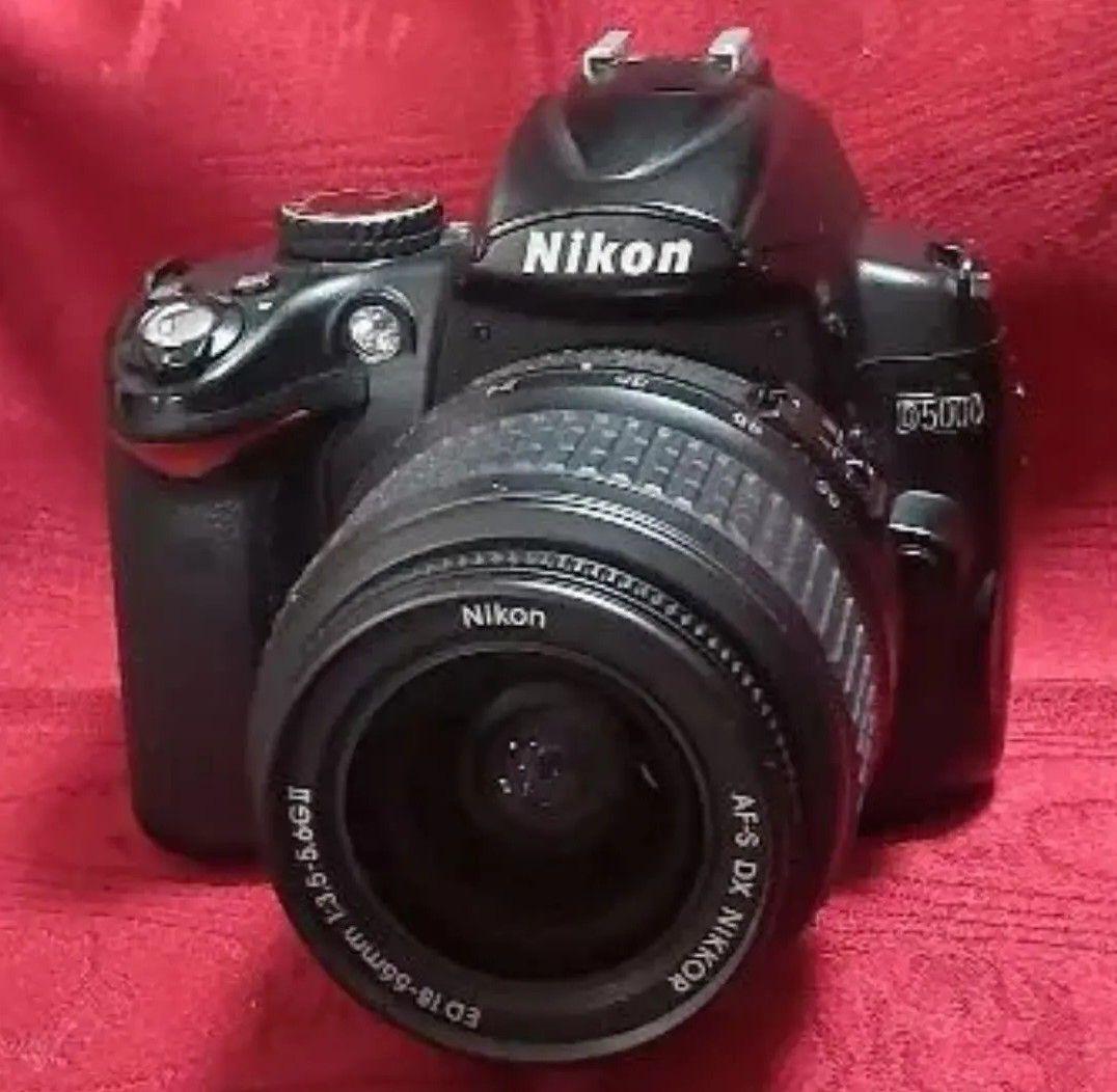 もちもちクマ Nikon D5000 デジタル一眼レフカメラ/動作品