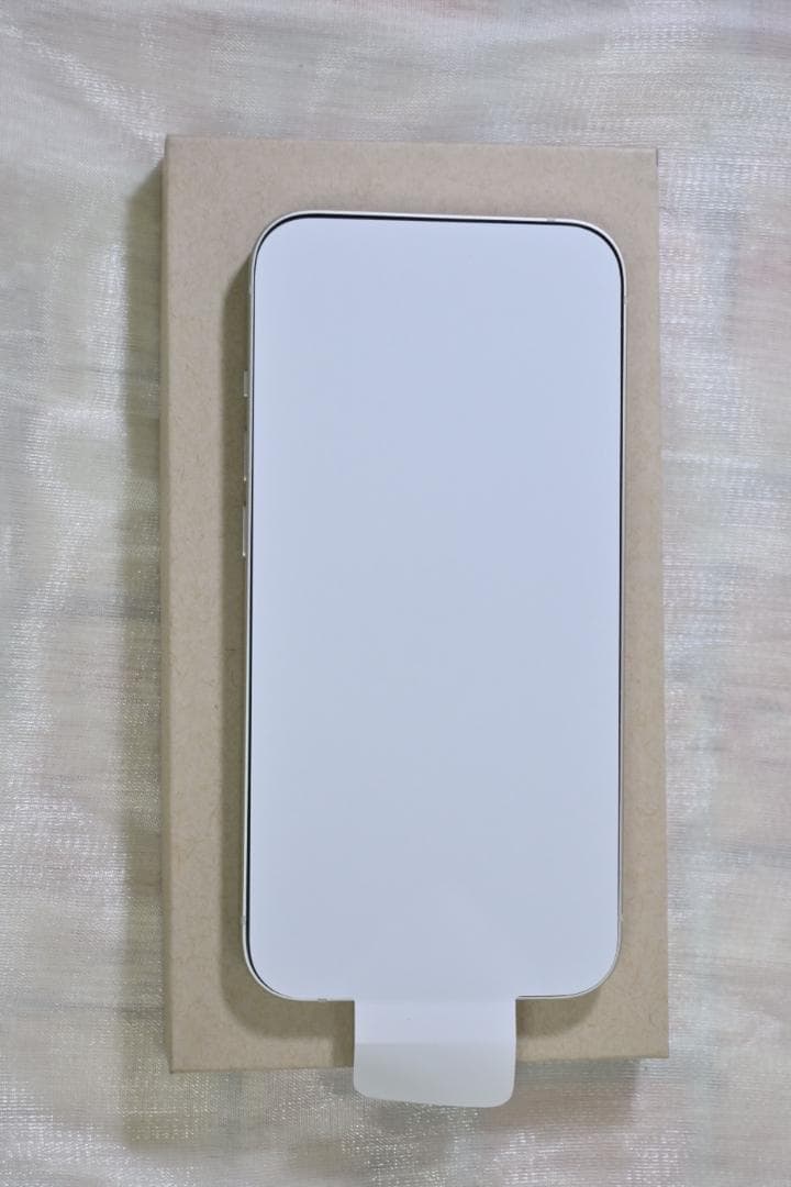 【新品・未使用】Apple iPhone13 256GB スターライト（白）
