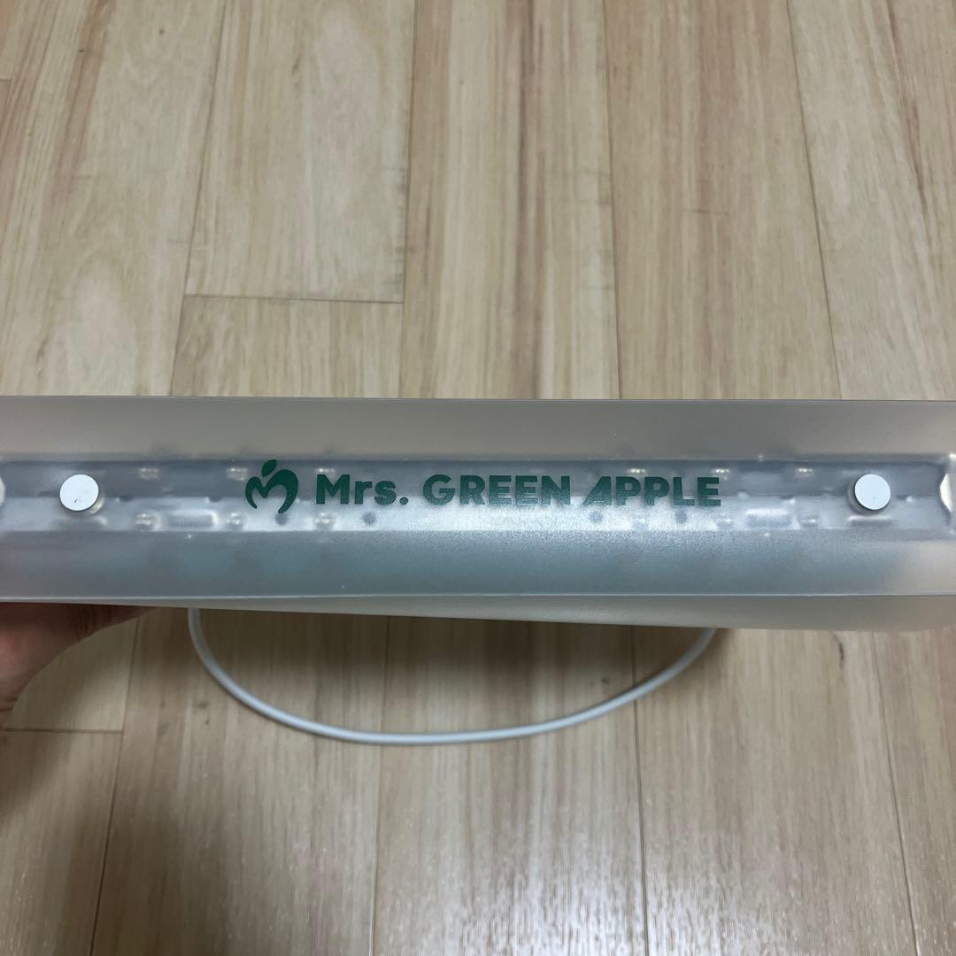 Mrs. GREEN APPLE バインダー