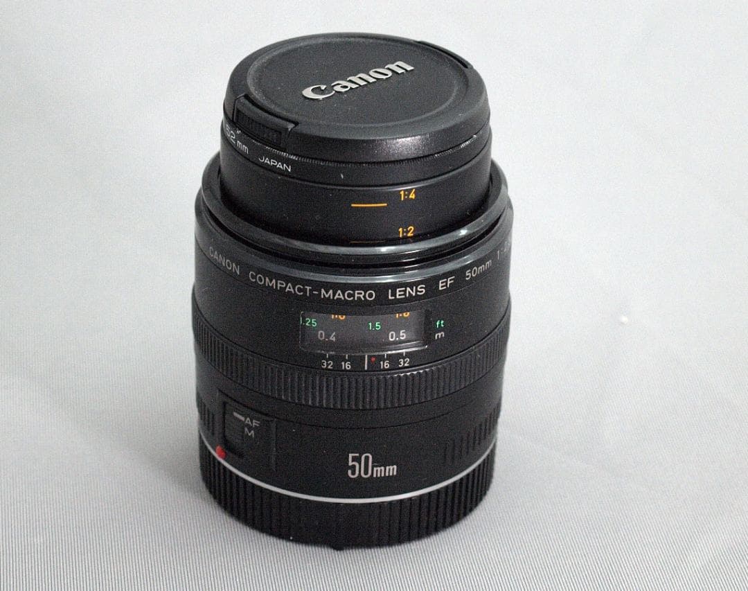 Canon EF 50mm f/2.5 Compact Macro レンズ