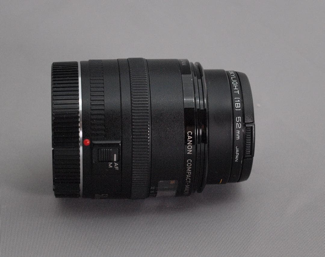 Canon EF 50mm f/2.5 Compact Macro レンズ