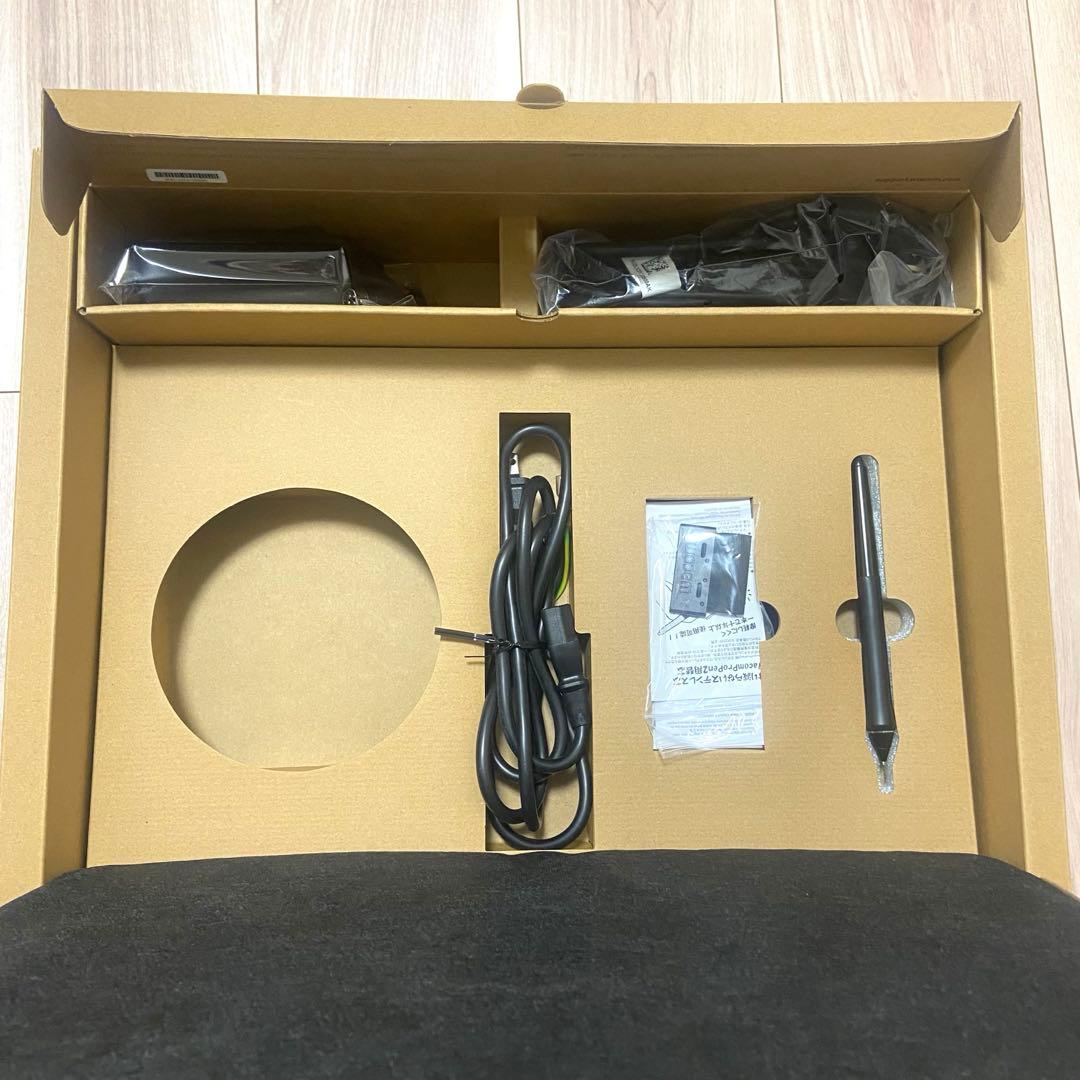 ワコムDTK1660K0D 液晶ペンタブ WacomCintiq16 ＋スタンド