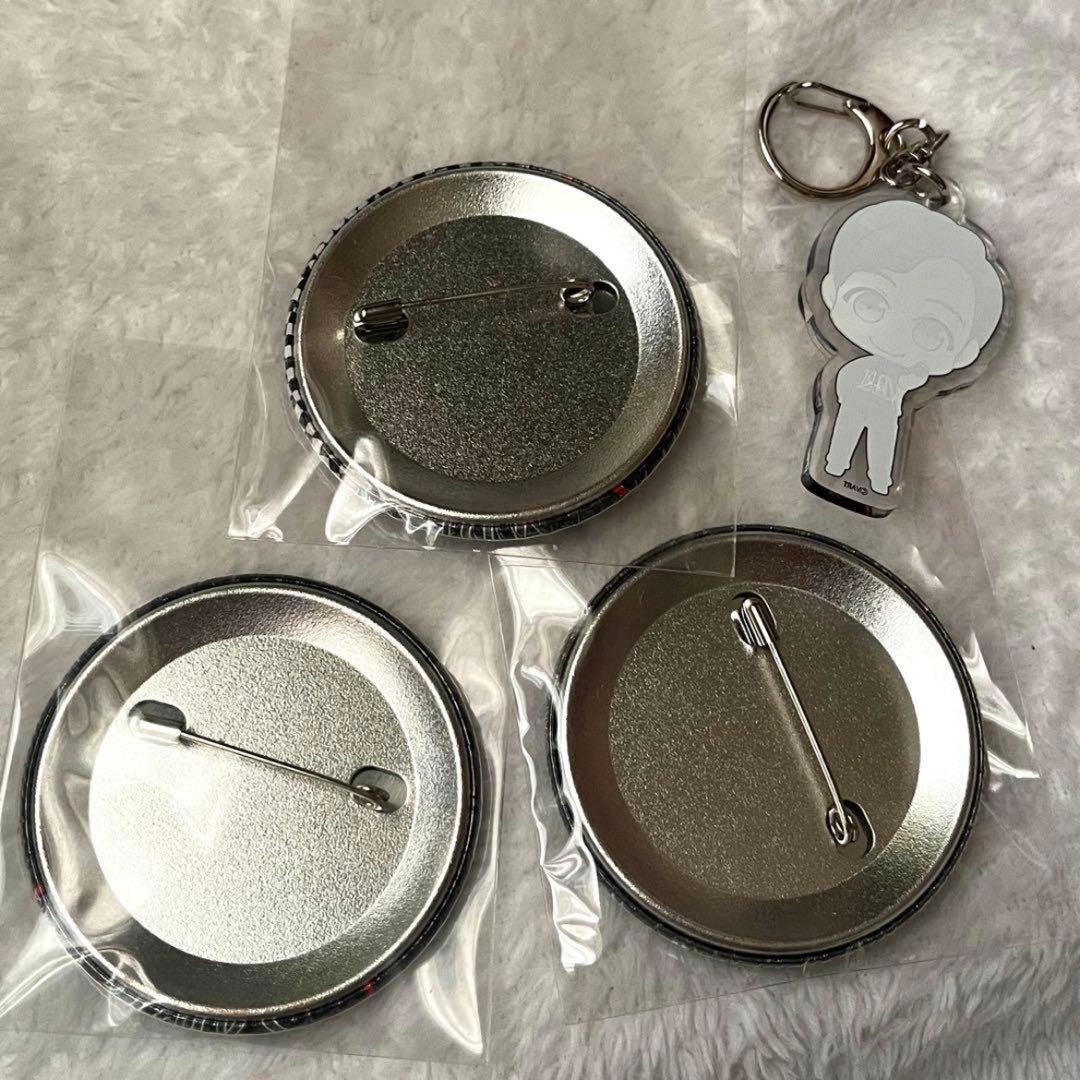 未使用: 小野大輔 VART 缶バッジ+ミニキャラキーホルダー セット