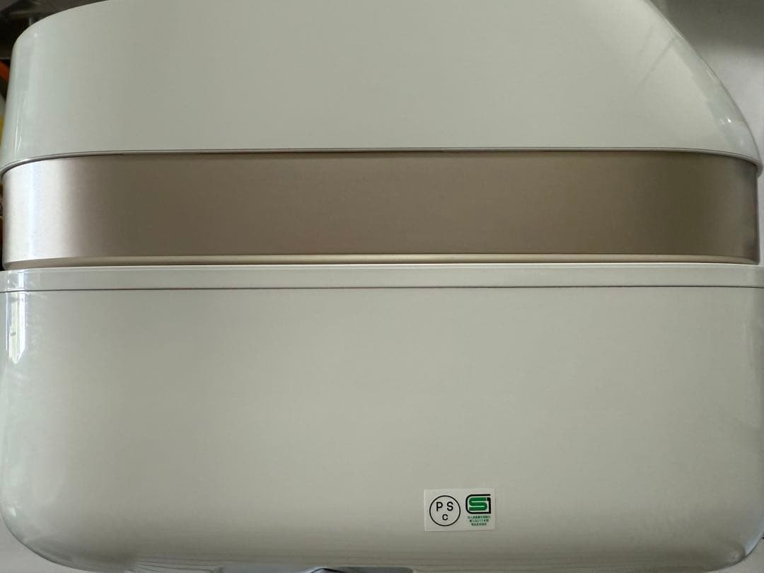 訳あり　TOSHIBA 真空圧力IH 炊飯器 RC-10ZWH 5.5合炊き