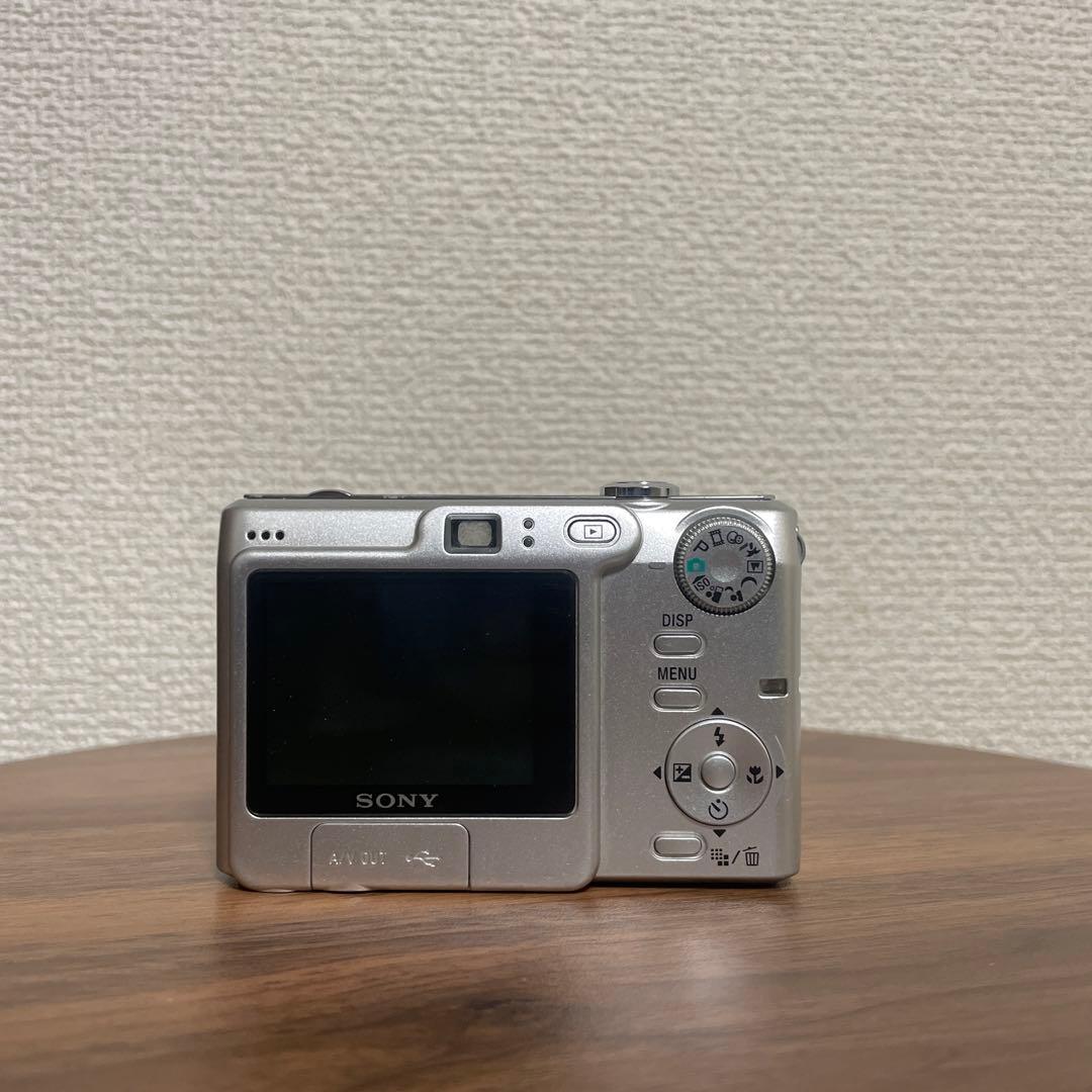 【オールドコンデジ】 SONY Cyber-shot DSC-W35