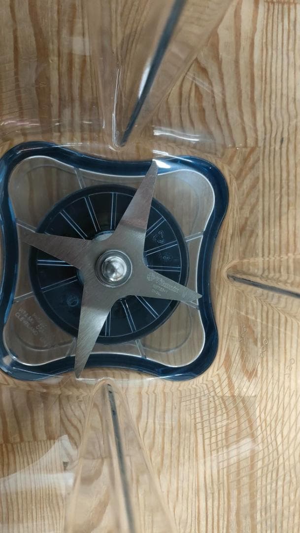 【美品】バイタミックスE520　ブラック　保証書あり　1670