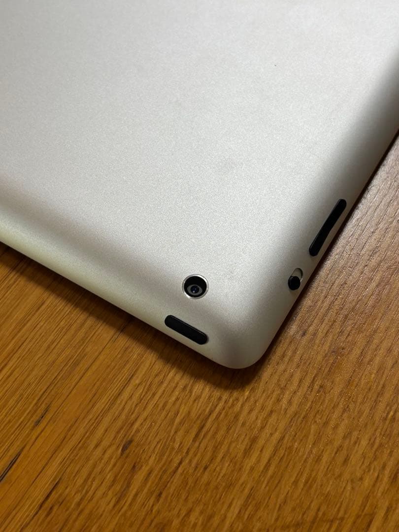 iPad 第4世代 Wi-Fi 32GB [MD511J/A] おまけ付