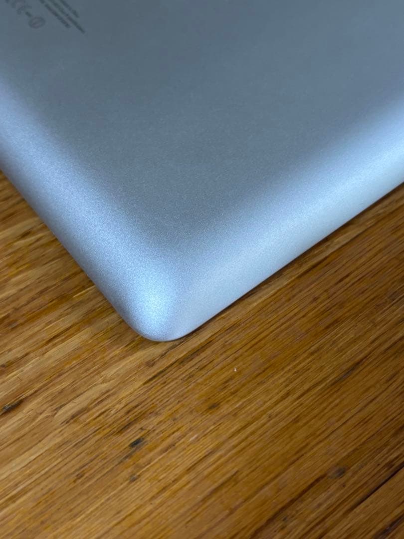 iPad 第4世代 Wi-Fi 32GB [MD511J/A] おまけ付