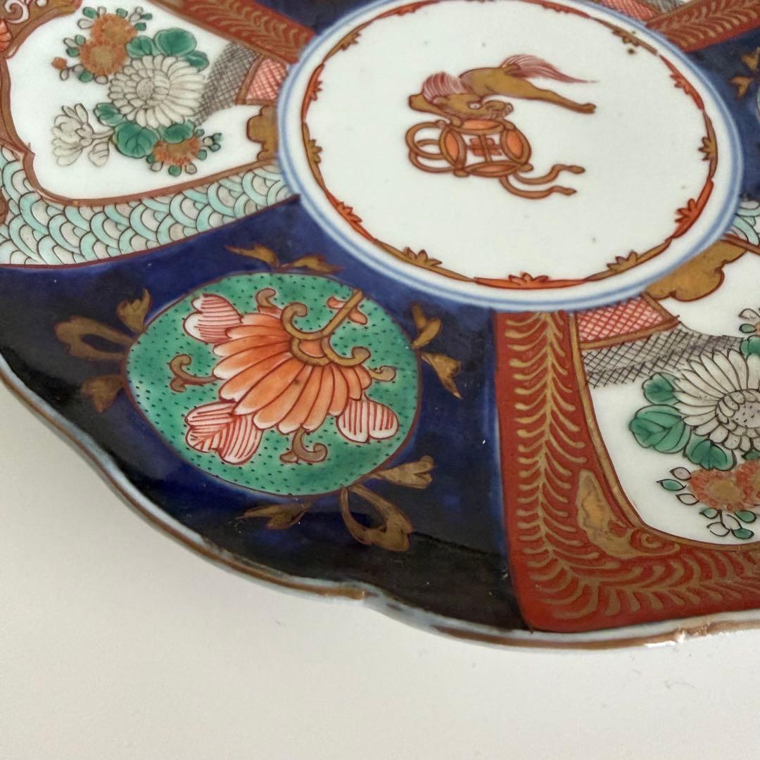 【C】伊万里様式 色絵 金彩 七寸皿 宝尽くし 輪花 1枚Imari Plate