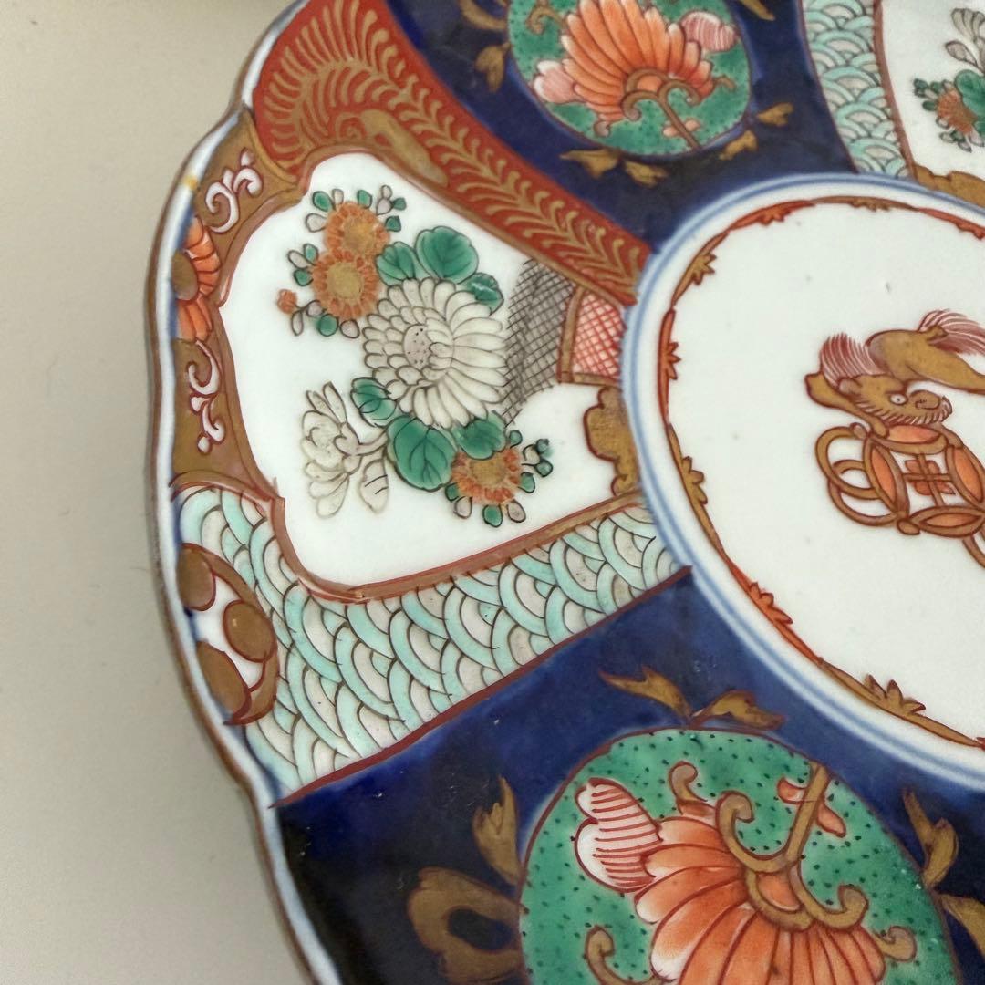 【C】伊万里様式 色絵 金彩 七寸皿 宝尽くし 輪花 1枚Imari Plate