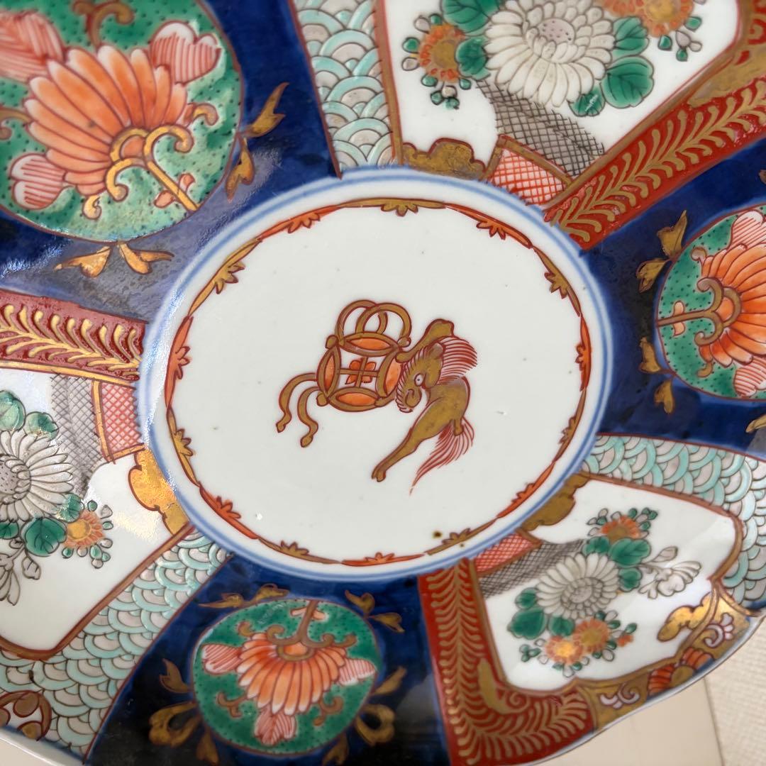 【C】伊万里様式 色絵 金彩 七寸皿 宝尽くし 輪花 1枚Imari Plate