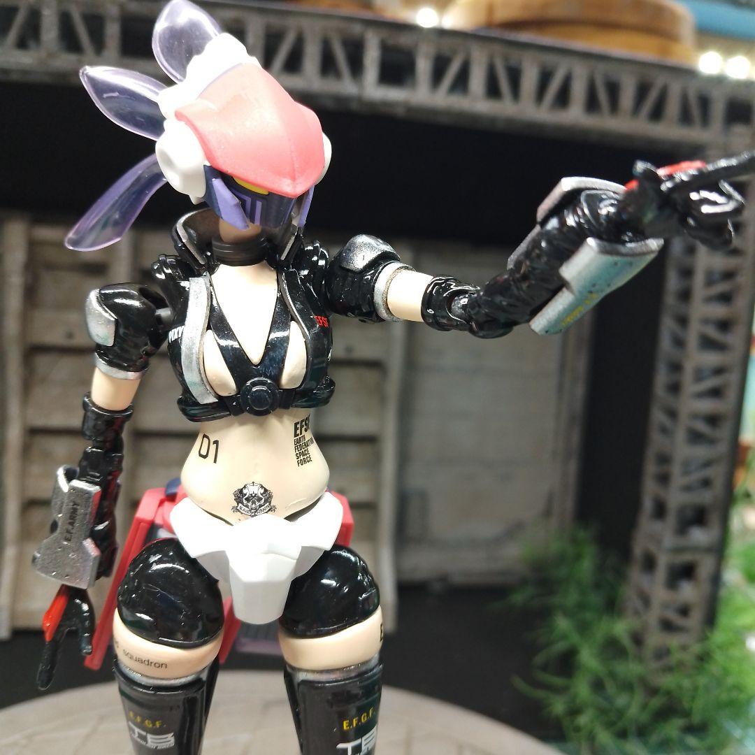 ミキシング完成品、ブラックミネルバ、ガールガンレディ、プラモデル塗装改造品。