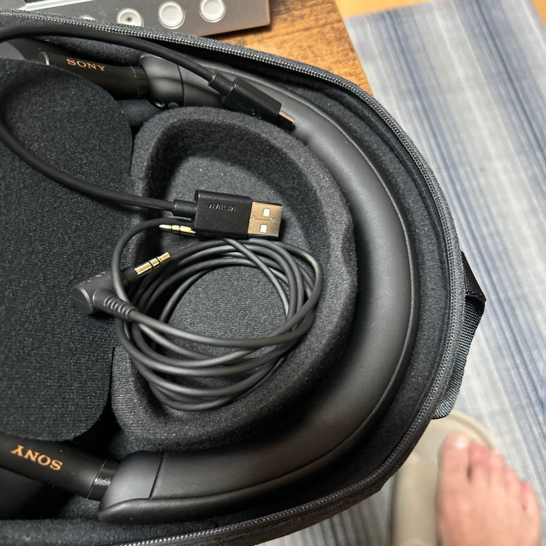 M*Z様 SONY WH-1000xm5 ワイヤレスヘッドホン部品取り2個セット