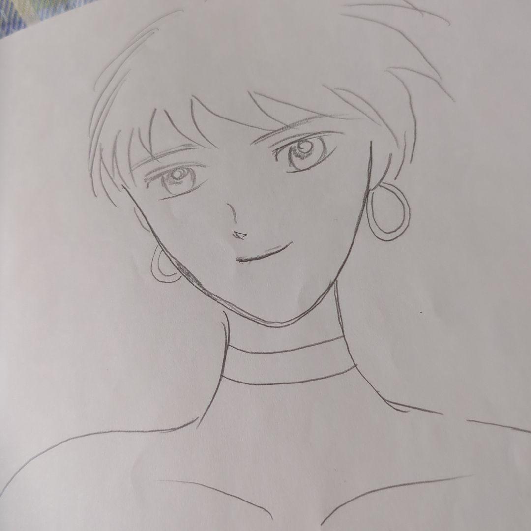 アニメ風ショートカット女性