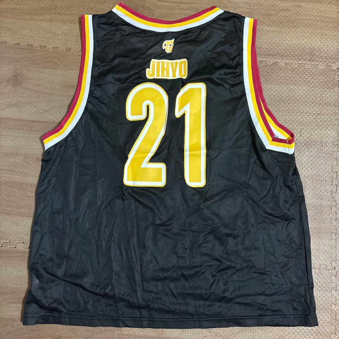 TEAM TWICE READY TO BE タンクトップ