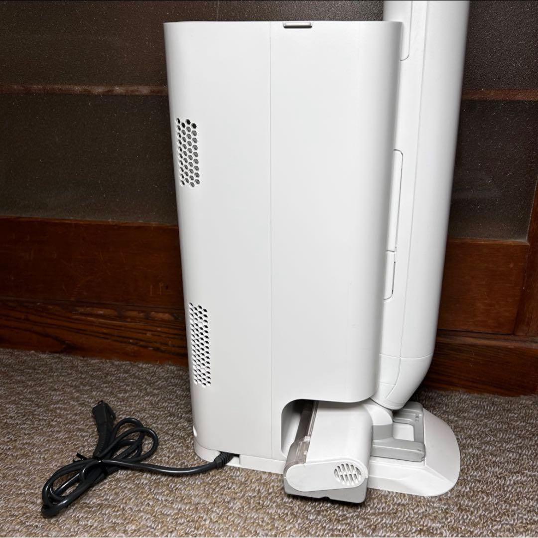 【美品✨2022年製】パナソニック コードレス 掃除機 MC-NS100K