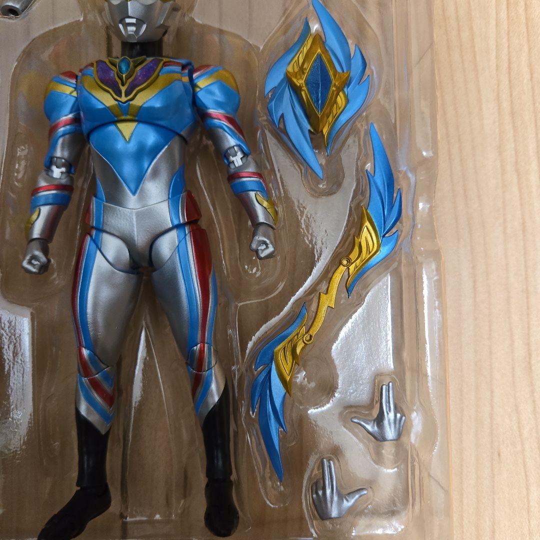 S.H.Figuarts ウルトラマンデッカー ダイナミックタイプ