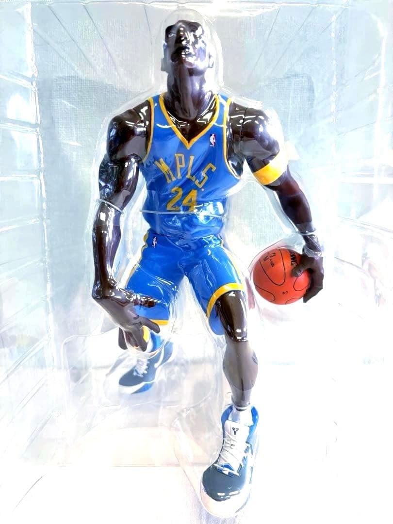 UPPER DEC allstarVinyl コービー・ブライアント フィギュア