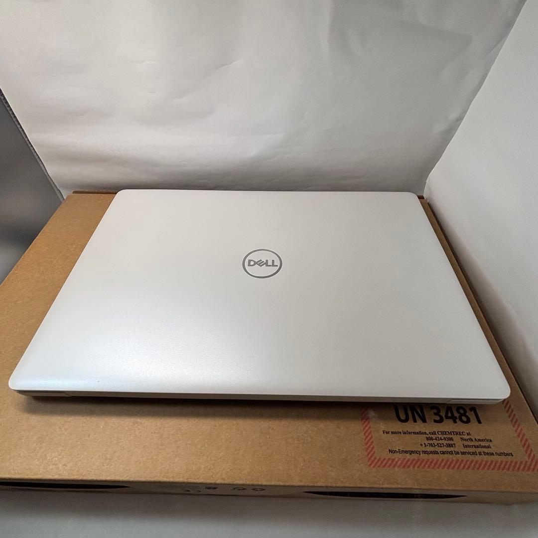 Dellノートパソコン　（Inspiron15　3580　4GB　1TB）