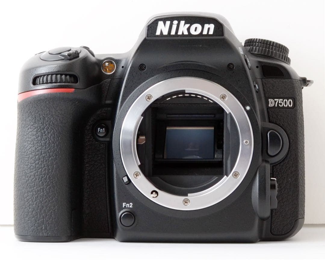 ボディのみ！Nikon D7500★S数少★Wi-Fi内蔵★すぐ使える