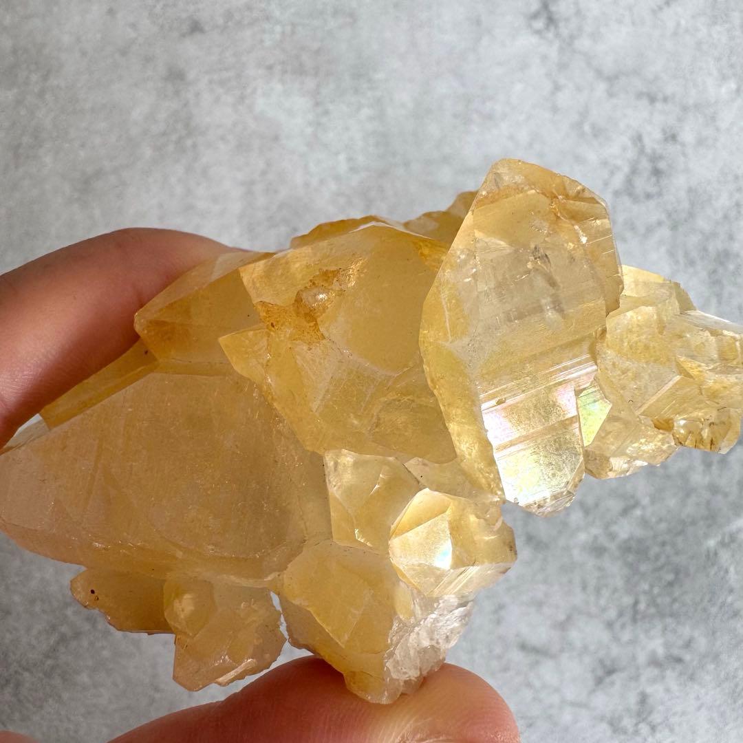 イエローレインボークォーツ　アナンダライト　マニカラン　原石