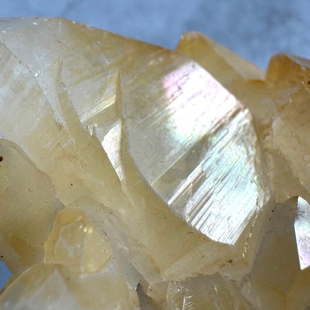 イエローレインボークォーツ　アナンダライト　マニカラン　原石