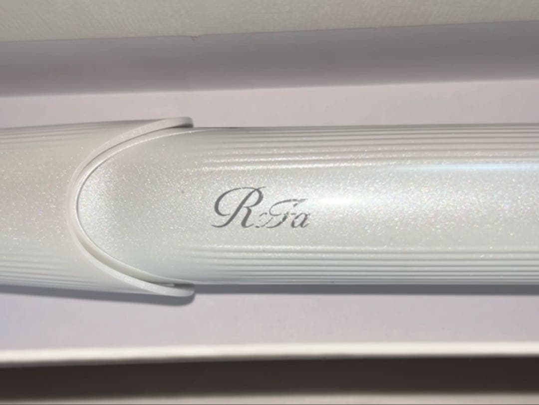 ReFa AURA シルバー USBケーブル付き