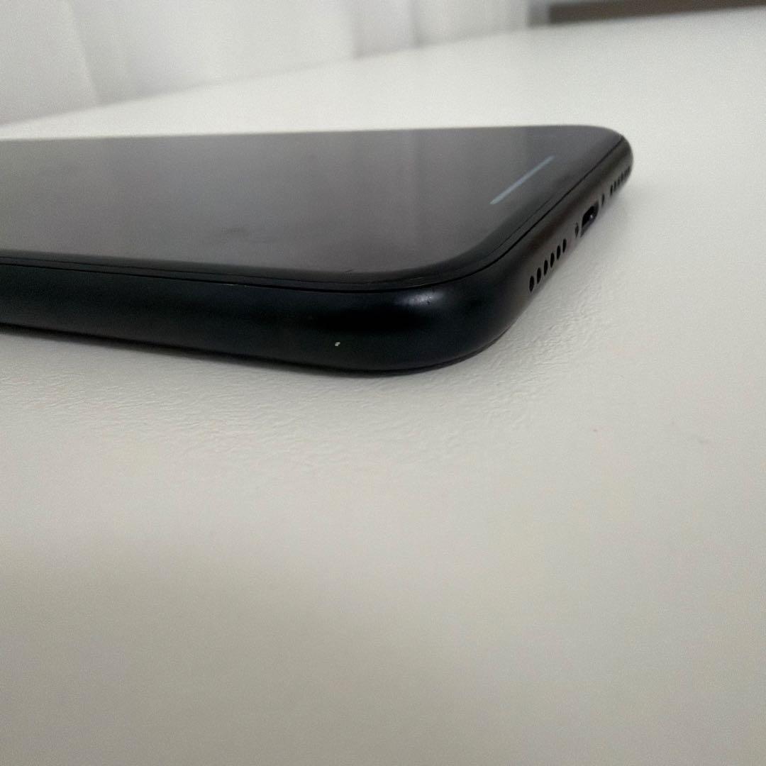 iPhone XR 本体　128GB バッテリー最大容量　82%