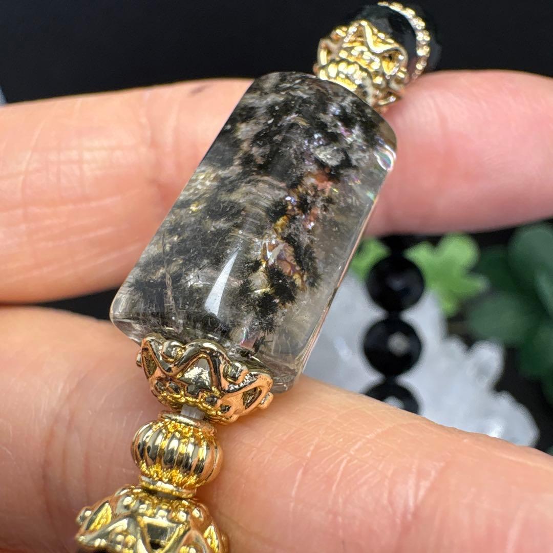 【希少】ホーランダイト　星入り水晶　虹入り　ブラック翡翠カット　ブレスレット