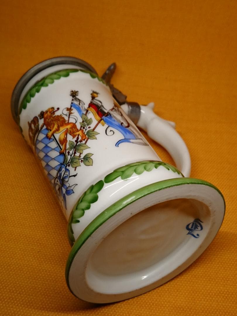 【美品】ドイツ　ビールジョッキ　置物　インテリア　工芸品　美術品　A3339