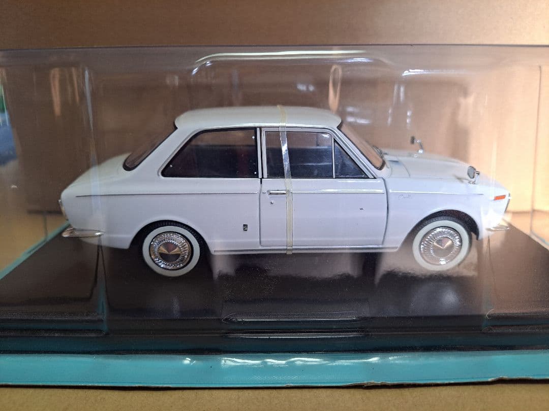 早い者勝ち　未開封　国産名車コレクション　トヨタカローラ1100DX　1/24