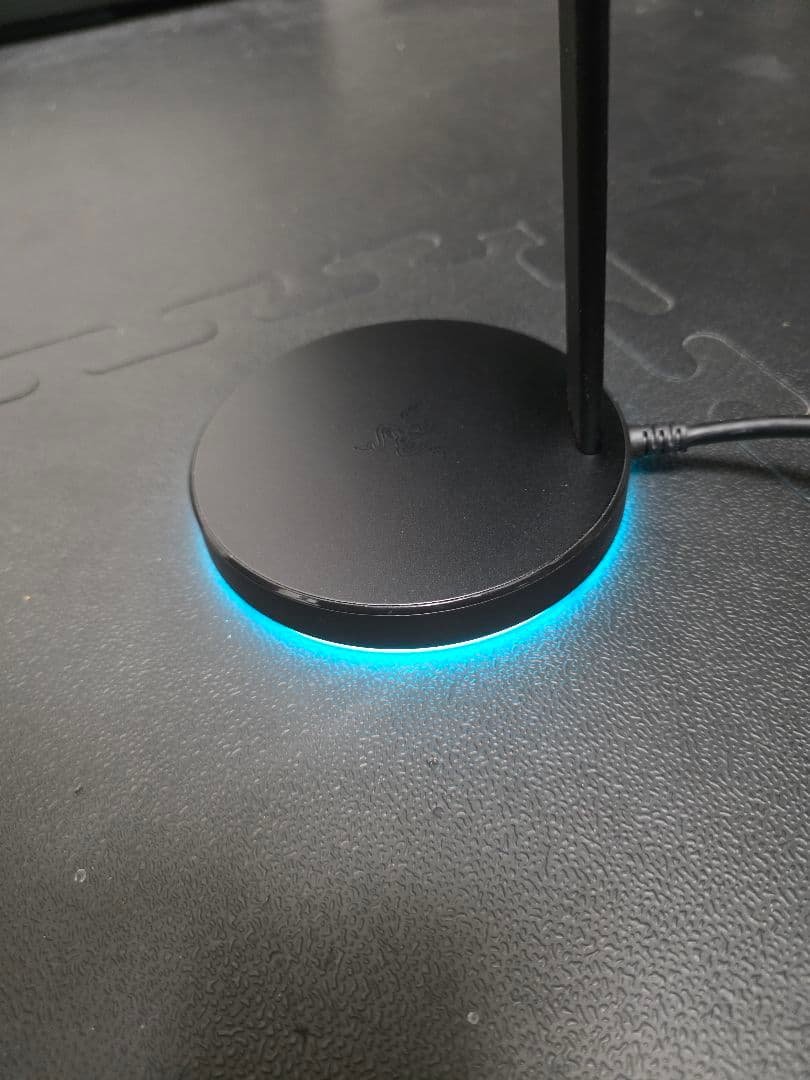 ヘッドホン Razer Base Station V2 Chroma