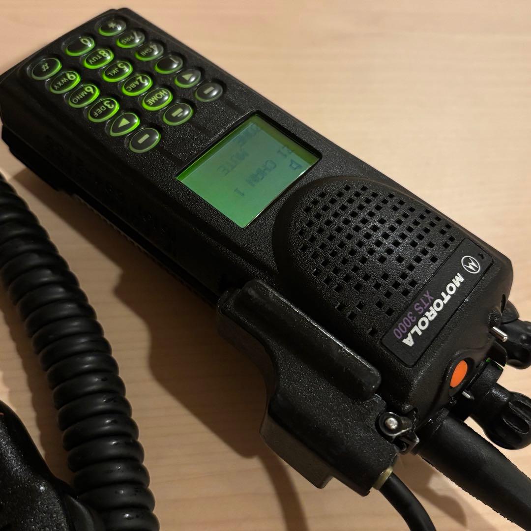 実物 放出品 MOTOROLA XTS3000 MODEL 3 モトローラ