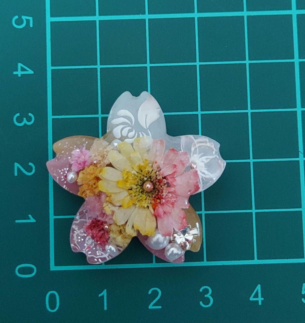 【993】レジン　桜　ヘアゴム　ポニーフック　ブロ―チ　ハンドメイド